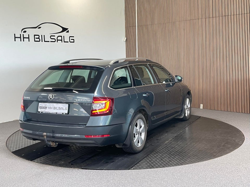 Skoda Octavia 1,6 TDi 115 Ambition Combi DSG 5d