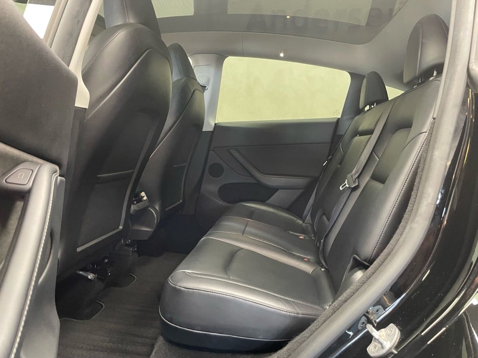 Tesla Model Y RWD 5d