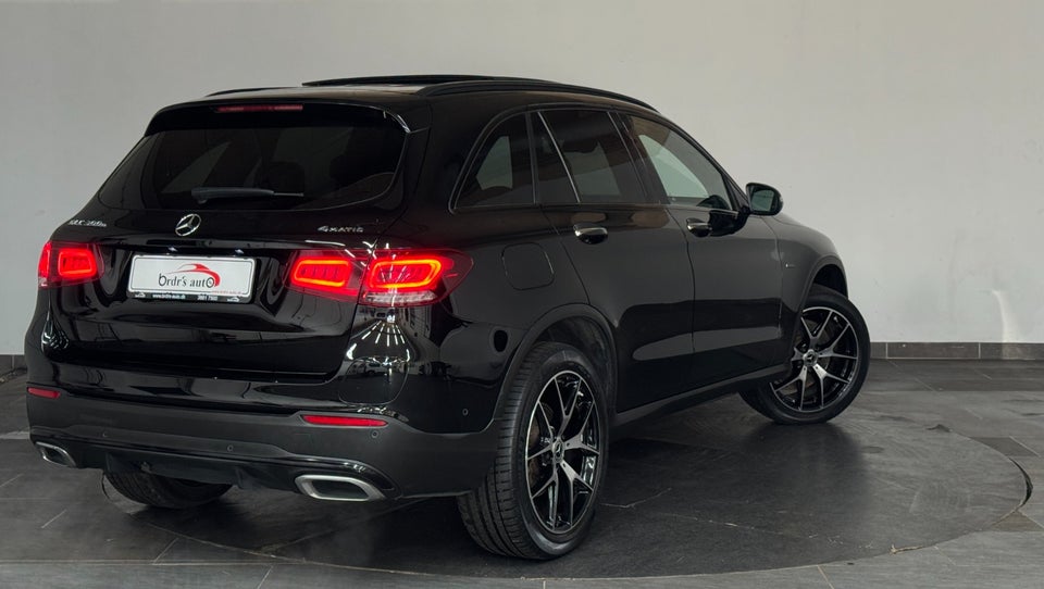 Mercedes GLC300 e 2,0 AMG Line aut. 4Matic 5d