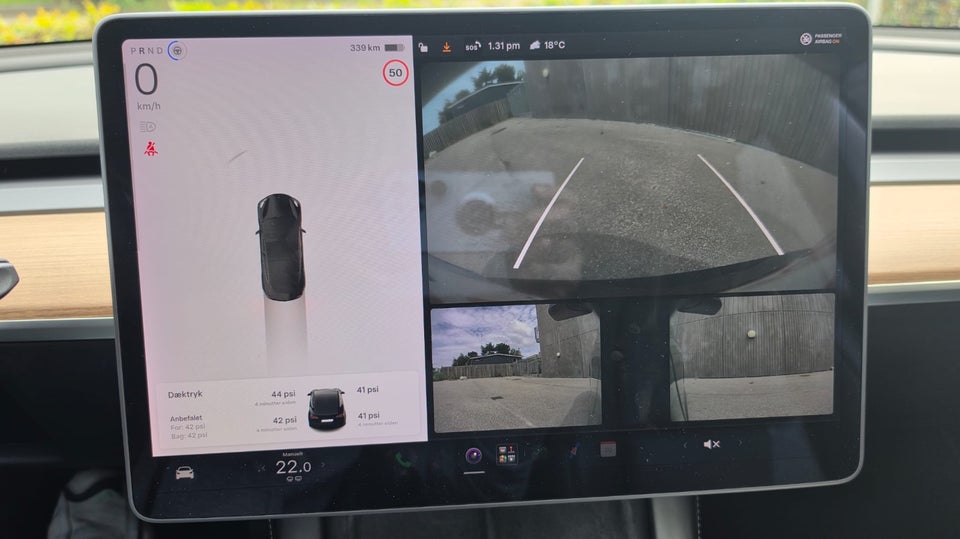 Tesla Model 3 Long Range AWD 4d