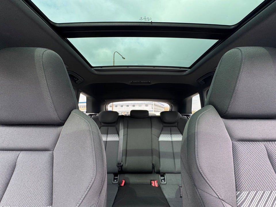 Audi Q4 e-tron 40 S-line 5d