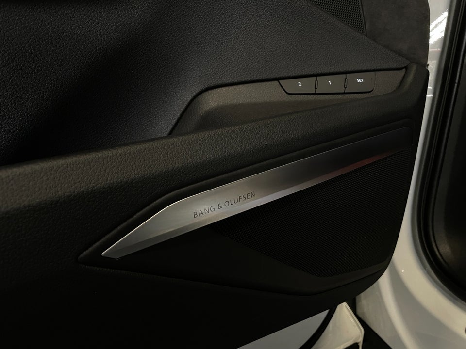 Audi e-tron 55 S-line Sportback quattro 5d