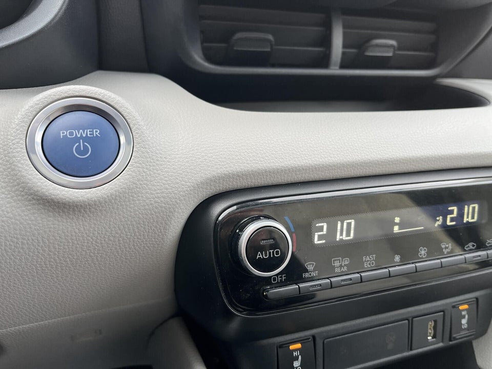 Toyota Yaris 1,5 Hybrid H4 e-CVT 5d