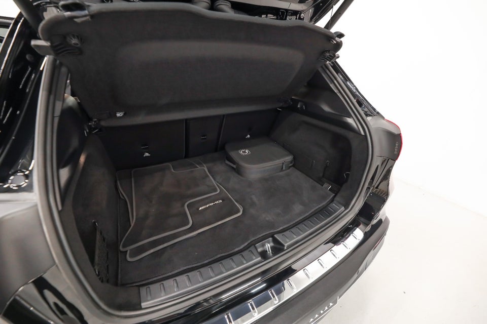 Mercedes EQA350 AMG Advance 4Matic 5d