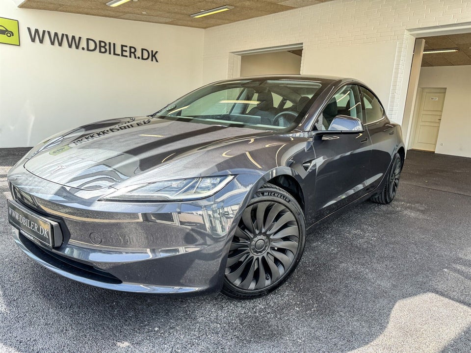 Tesla Model 3 Long Range AWD 4d
