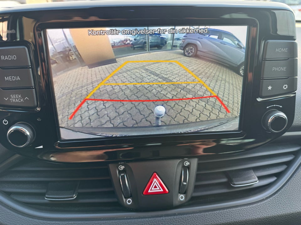 Hyundai i30 1,0 T-GDi Life Komfort stc. 5d