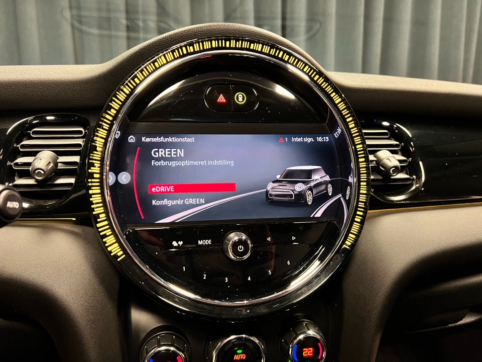 MINI Cooper SE Edition Premium Plus 3d