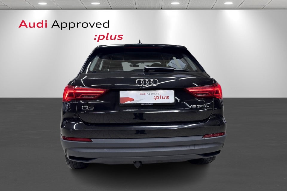 Audi Q3 45 TFSi e Attitude plus S-tr. 5d