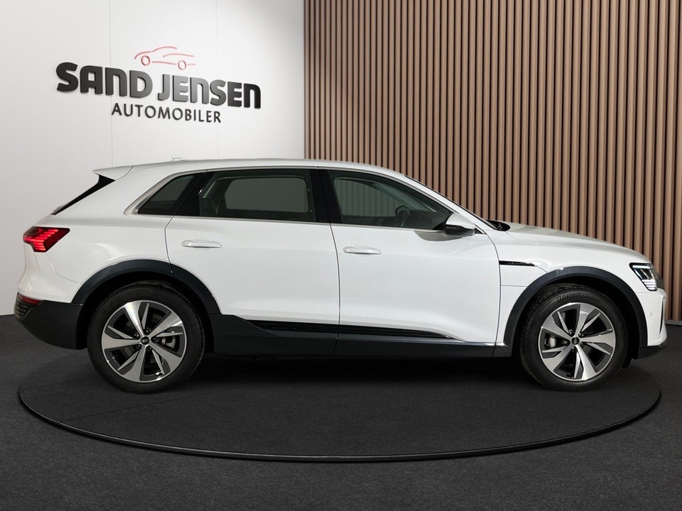Audi Q8 e-tron 50 Advanced quattro 5d