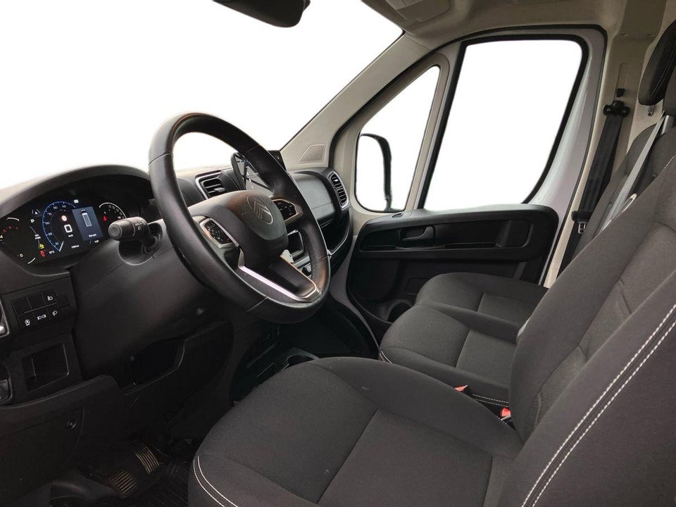 Citroën Jumper 35 2,2 BlueHDi 140 L2H2 MasterLine EAT8