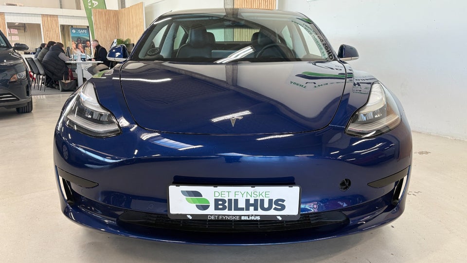 Tesla Model 3 Standard Range+ RWD 4d