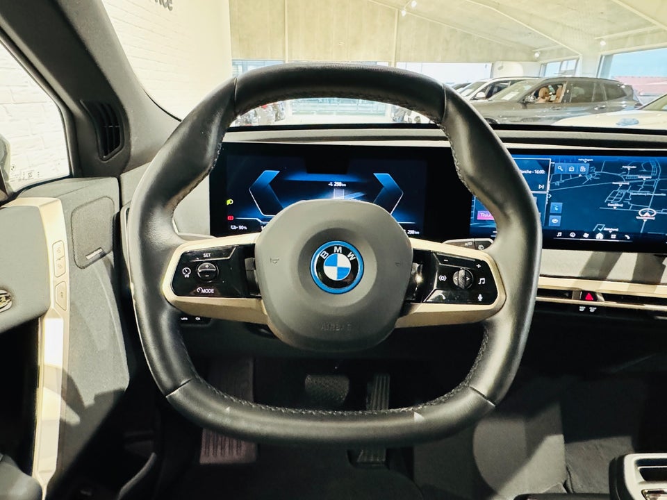 BMW iX xDrive40 Supercharged 5d