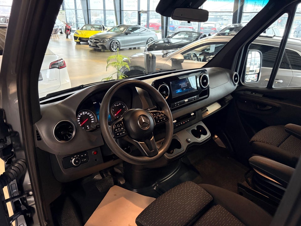 Mercedes Sprinter 319 3,0 CDi A3 Kassevogn aut. RWD