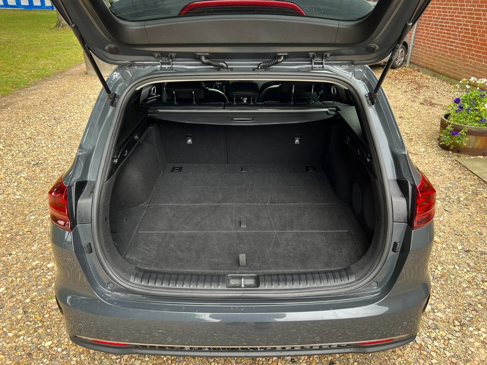 Kia Ceed 1,5 T-GDi mHEV Comfort Upgrade SW DCT 5d