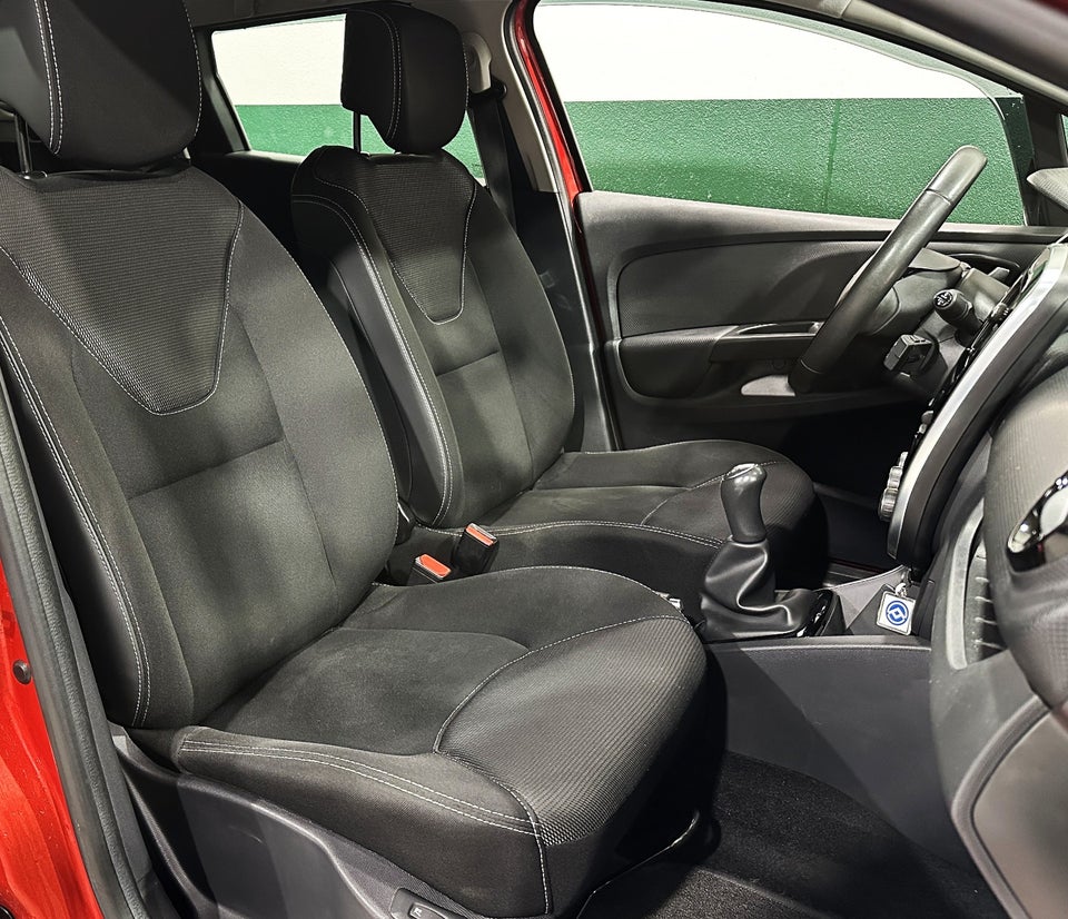 Renault Clio IV 0,9 TCe 90 Expression Sport Tourer 5d