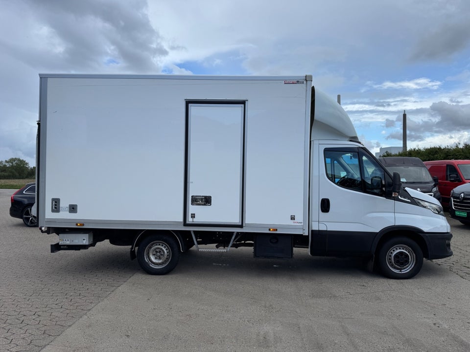 Iveco Daily 2,3 35S14 Alukasse m/lift AG8 2d