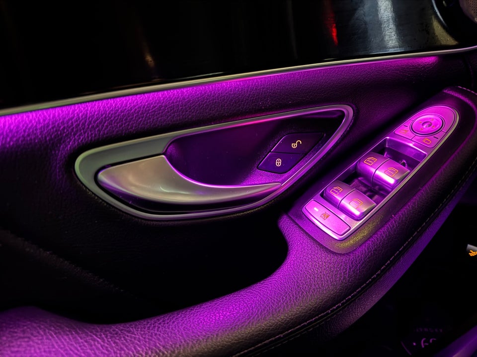 Mercedes C400 3,0 AMG Line stc. aut. 4Matic 5d