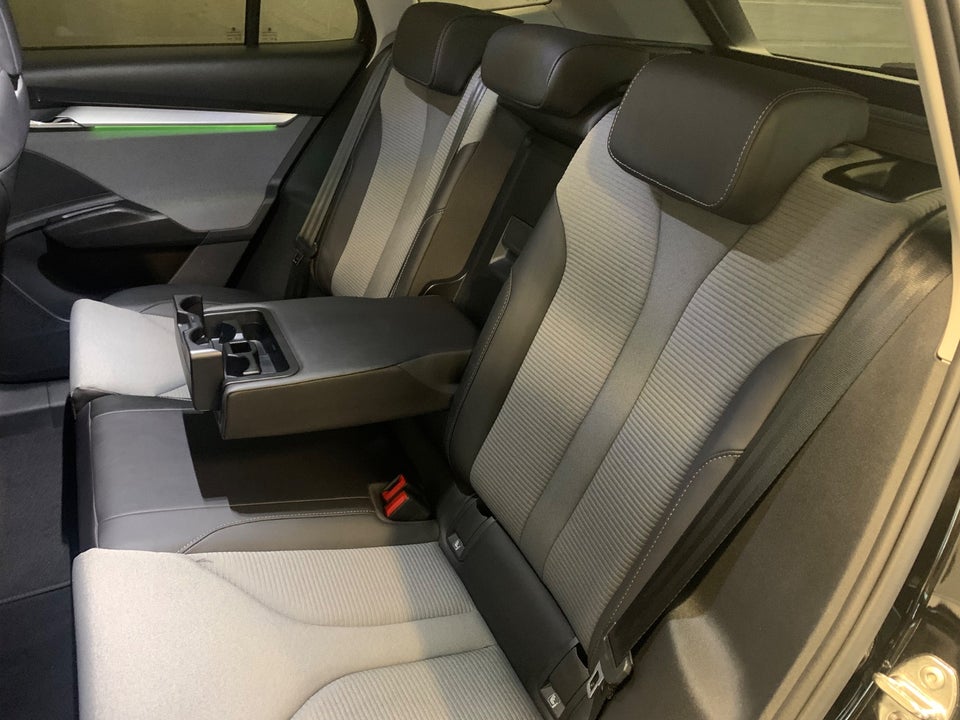 Skoda Enyaq 80 iV 5d