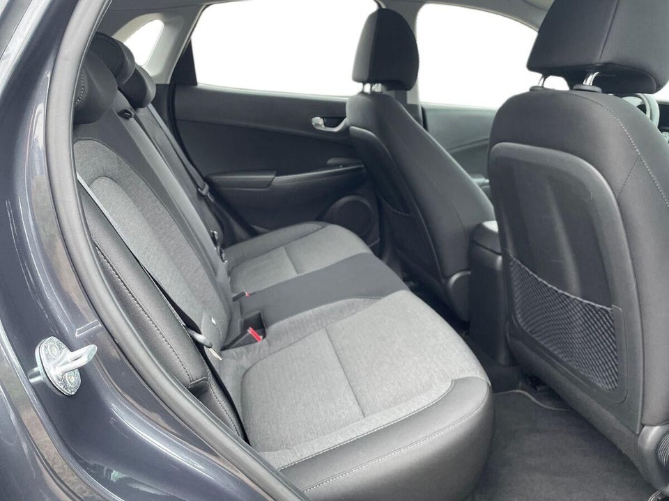 Hyundai Kona 64 EV Select 5d