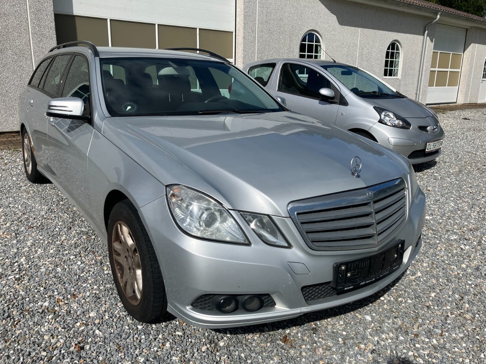 Mercedes E200 2,2 CDi stc. aut. BE 5d