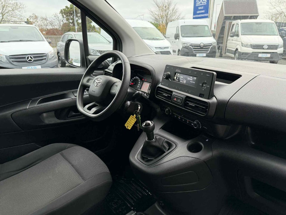 Toyota ProAce City 1,5 D 102 Long Comfort 6d