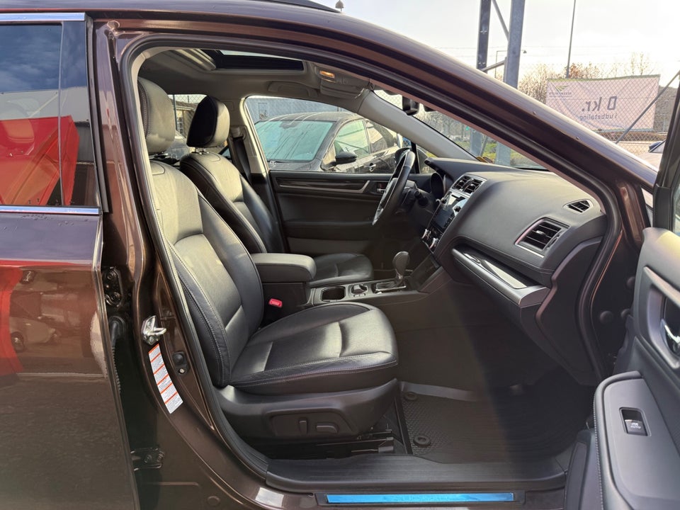 Subaru Outback 2,5 Summit CVT 5d