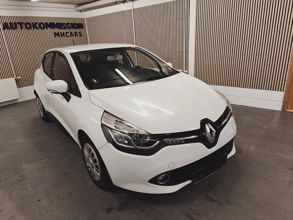 Renault Clio IV 1,2 16V Expression Sport Tourer 5d