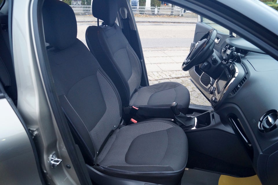 Renault Captur 1,5 dCi 90 Dynamique 5d