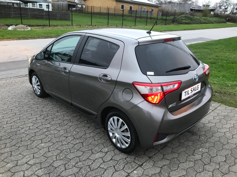 Toyota Yaris 1,5 Hybrid H2 e-CVT 5d