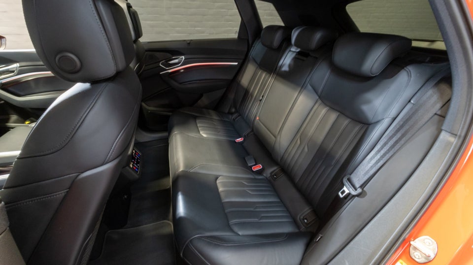 Audi e-tron 55 S-line quattro 5d