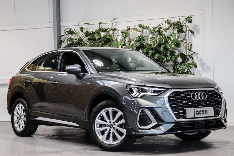 Audi Q3 45 TFSi e S-line plus S-tr. 5d