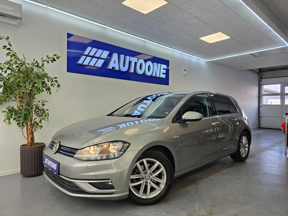 VW Golf VII 1,5 TSi 130 Comfortline DSG 5d