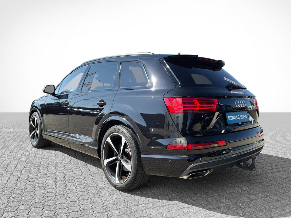 Audi Q7 3,0 TDi 272 S-line quattro Tiptr. 7prs 5d