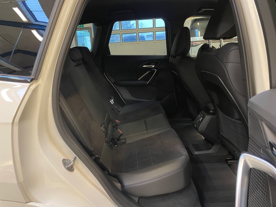 BMW iX1 eDrive20 M-Sport 5d