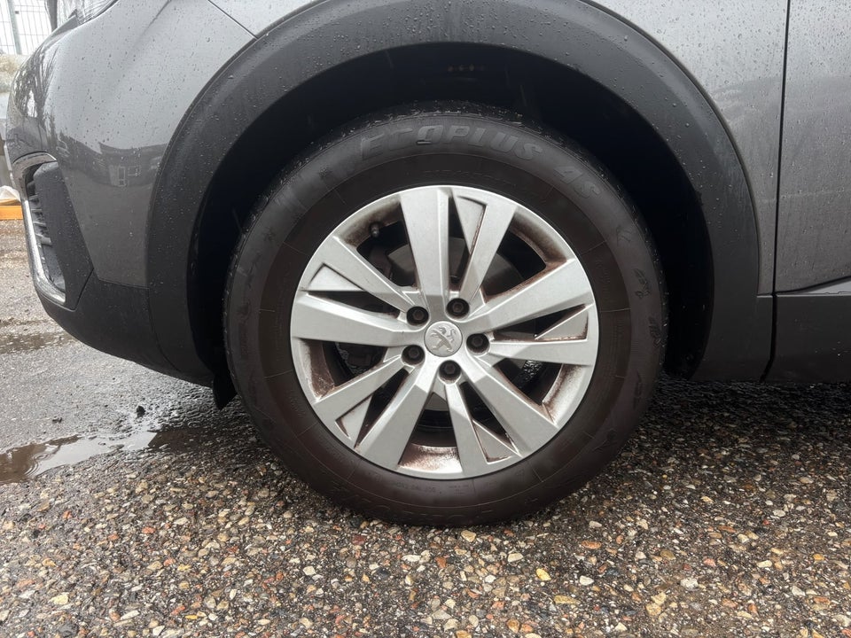 Peugeot 5008 1,2 e-THP 130 Allure 7prs 5d