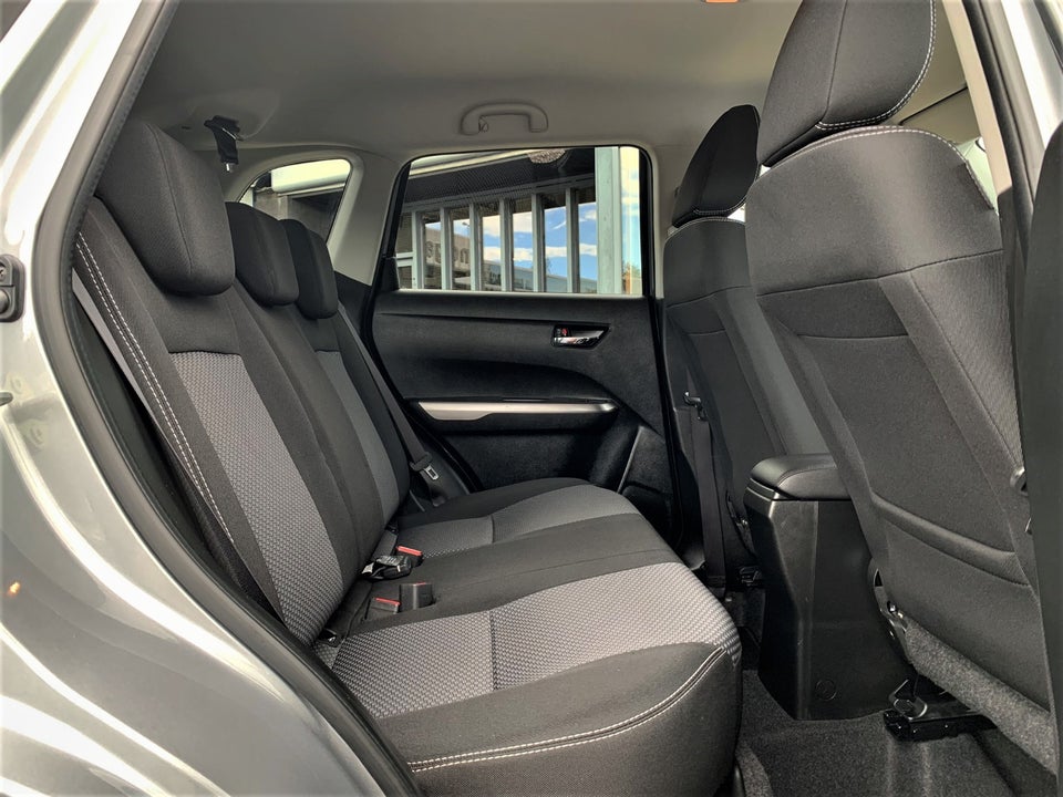 Suzuki Vitara 1,5 S-Hybrid Active AGS 5d