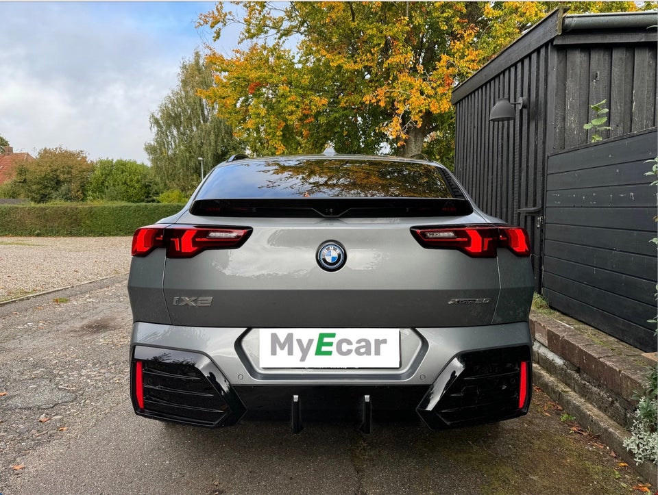 BMW iX2 xDrive30 M-Sport 5d