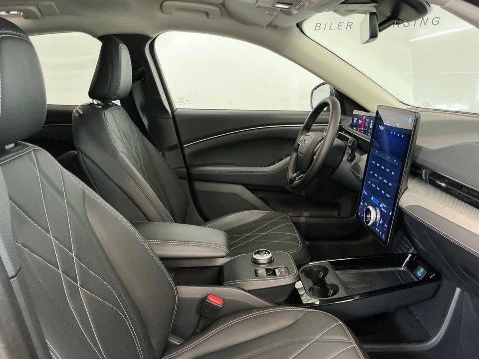 Ford Mustang Mach-E 75 Standard Range 5d