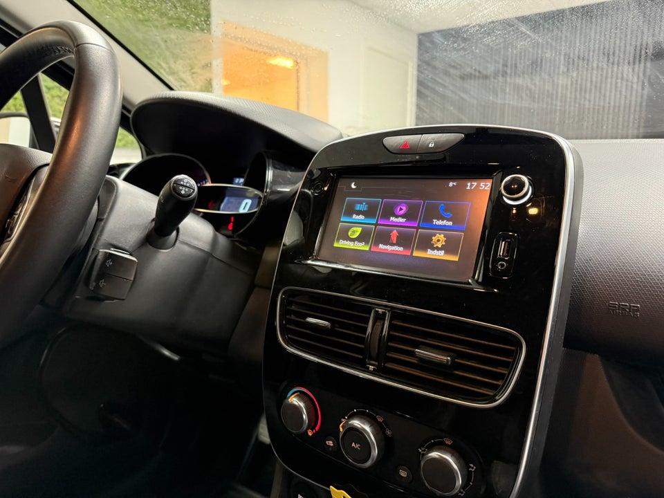 Renault Clio IV 1,5 dCi 90 Limited Sport Tourer Van 5d