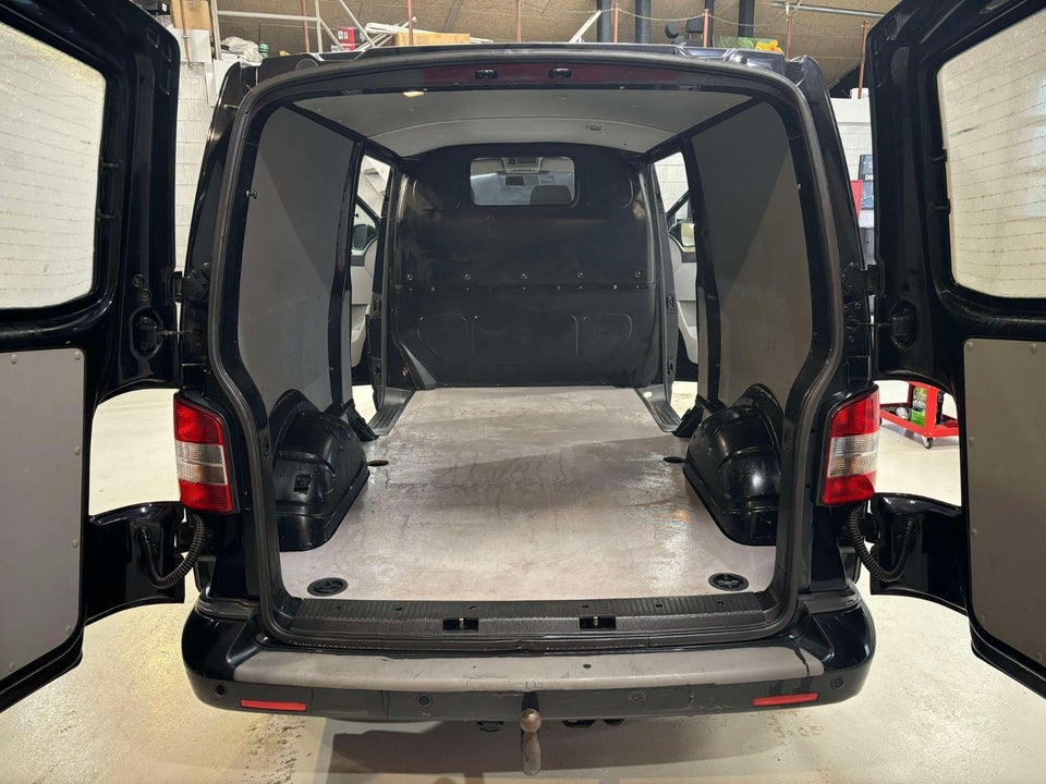 VW Transporter 2,0 TDi 180 Kassevogn lang DSG 4Motion