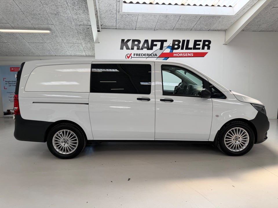Mercedes eVito 129 Tourer PRO L Van