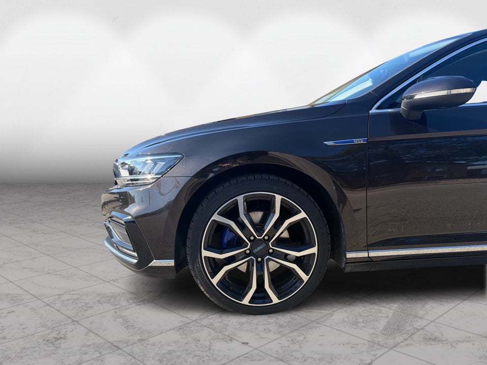 VW Passat 1,4 GTE DSG 4d