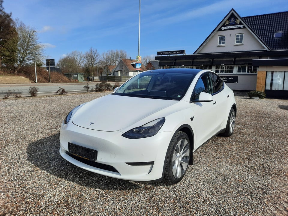 Tesla Model Y Long Range AWD 5d
