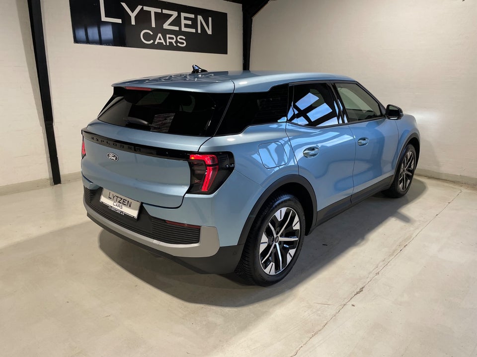 Ford Explorer 82 Select Extended Range 5d