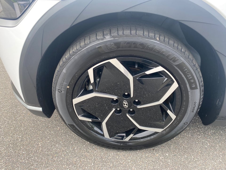 Hyundai Ioniq 5 77 Essential 5d