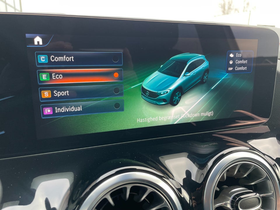 Mercedes EQA350 AMG Line Premium 4Matic 5d