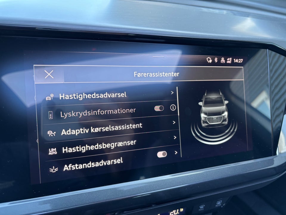 Audi Q4 e-tron 50 S-line quattro 5d