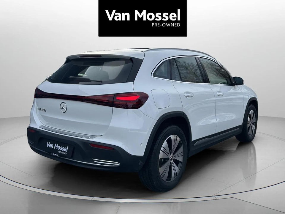 Mercedes EQA250 Progressive 5d