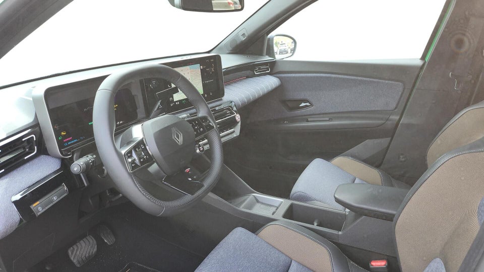 Renault 5 E-Tech 52 Techno 5d