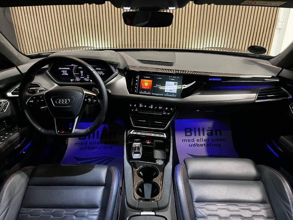 Audi RS e-tron GT quattro 4d